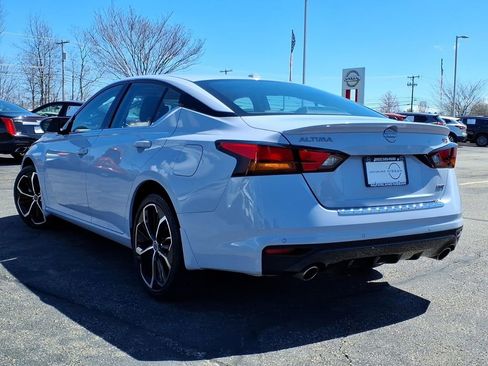 Certified 2023 Nissan Altima 2.5 SR w/ SR Premium Package AWD/4WD image 5