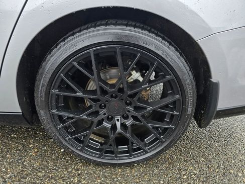 Used 2024 Honda Accord Touring image 9