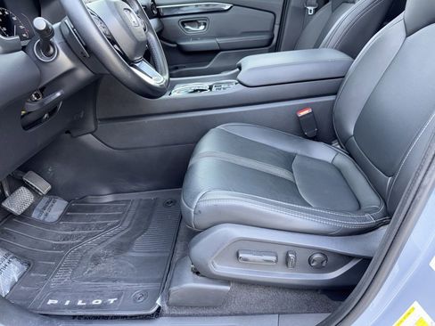 Used 2023 Honda Pilot Touring image 15