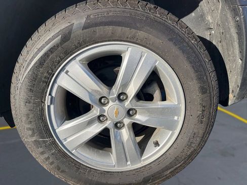 Used 2021 Chevrolet Trax LS w/ Tint and Cruise Package image 25