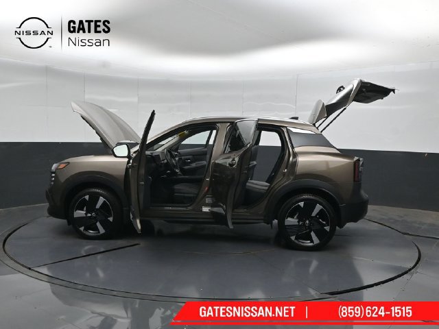 Certified 2026 Nissan Kicks SR w/ SR Premium Package AWD/4WD image 53