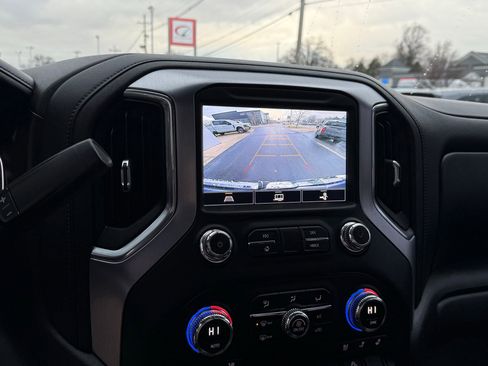 Used 2021 GMC Sierra 1500 SLT image 52