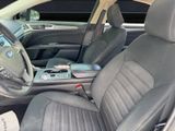 Used 2020 Ford Fusion SE image 2