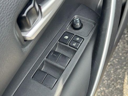 Used 2024 Toyota Corolla SE FWD image 19