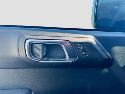 Used 2024 Ford Bronco Badlands image 18