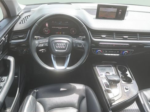 Used 2018 Audi Q7 3.0T Prestige AWD/4WD image 4