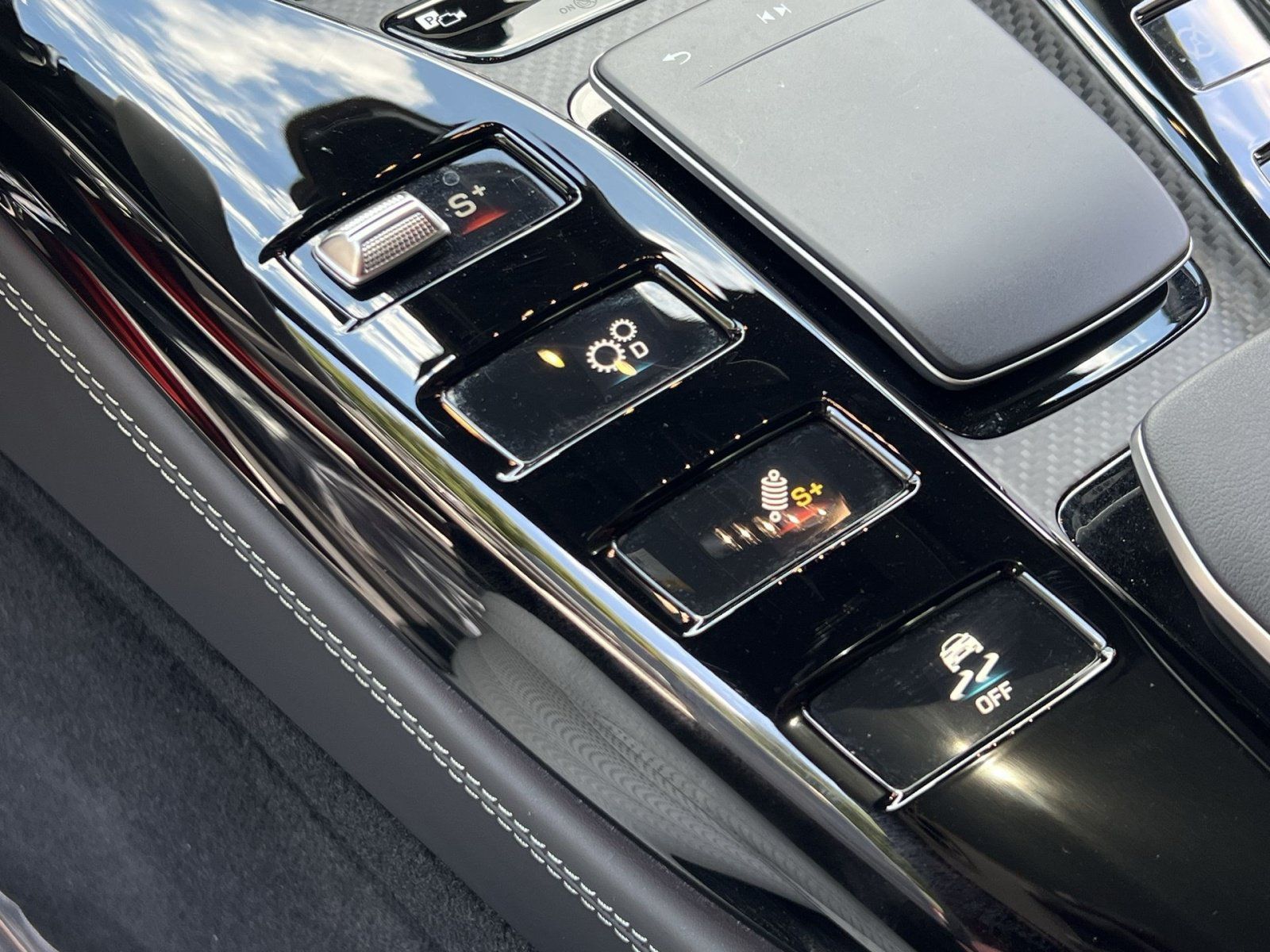 Certified 2024 Mercedes-Benz AMG GT 63 image 40