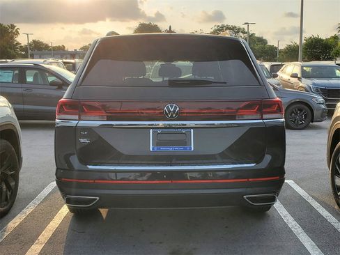 New 2026 Volkswagen Atlas SE image 4