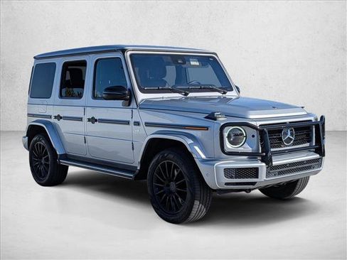 Used 2023 Mercedes-Benz G 550 image 3