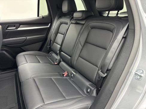 New 2027 GMC Terrain Elevation w/ Elevation Premium Package FWD image 39