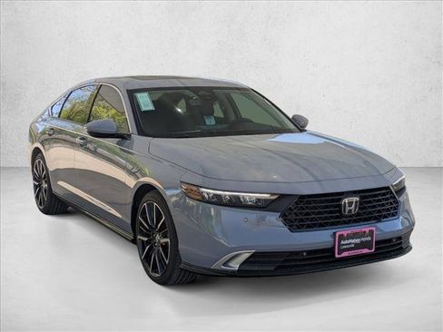 New 2026 Honda Accord Touring image 7