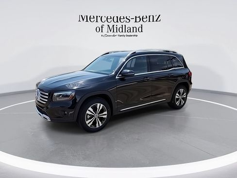 New 2025 Mercedes-Benz GLB 250 image 4
