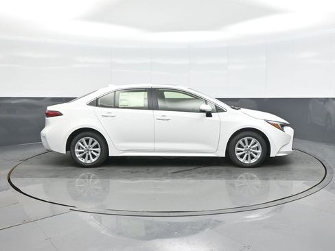 New 2026 Toyota Corolla XLE image 8