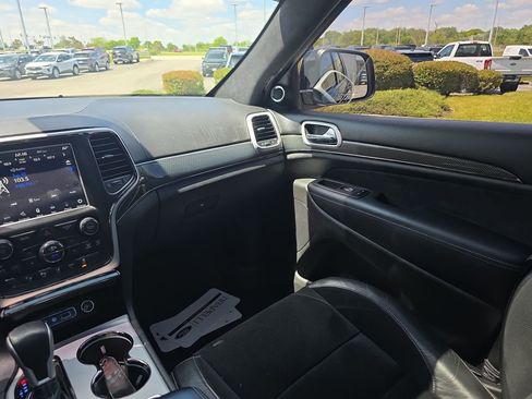 Used 2018 Jeep Grand Cherokee Trackhawk w/ Trailer Tow Group IV AWD/4WD image 26