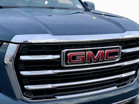 Used 2025 GMC Yukon Elevation RWD image 29