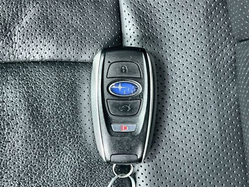 Used 2021 Subaru Outback Limited image 33