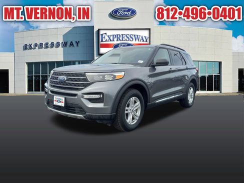 Used 2024 Ford Explorer XLT w/ Equipment Group 202A image 1