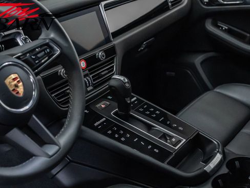 Used 2022 Porsche Macan S image 26