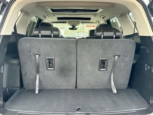 Used 2023 GMC Acadia Denali w/ Denali Ultimate Package image 9