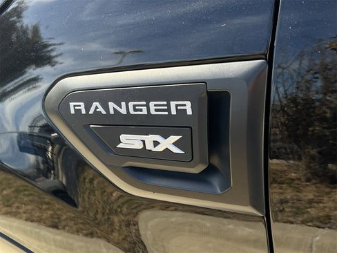 Used 2020 Ford Ranger XL w/ Equipment Group 101A Mid image 9