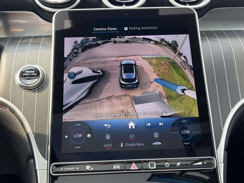 Used 2025 Mercedes-Benz GLC 300 4MATIC image 18