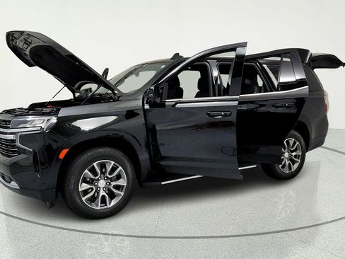 Certified 2023 Chevrolet Tahoe LT w/ Luxury Package AWD/4WD image 9