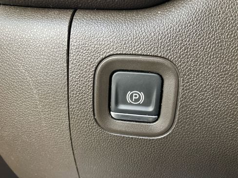 Used 2020 Chevrolet Silverado 1500 LTZ w/ LTZ Plus Package image 16