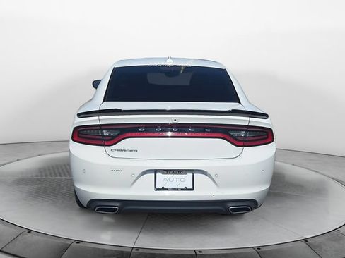 Used 2023 Dodge Charger SXT RWD image 4