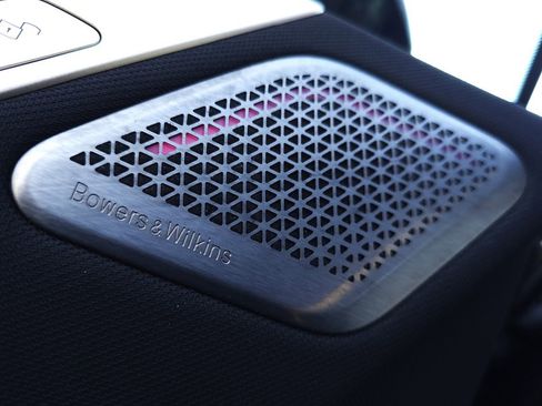 Used 2023 BMW iX M60 image 29