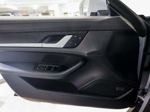 Used 2024 Porsche Taycan 4S image 23