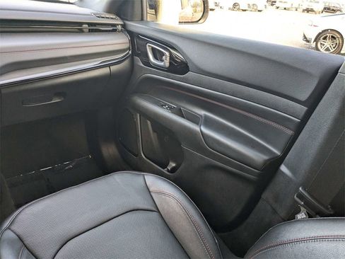 Used 2025 Jeep Compass Trailhawk w/ Trailhawk Elite Group image 18