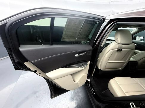 Used 2020 Cadillac XT4 Premium Luxury AWD/4WD image 19
