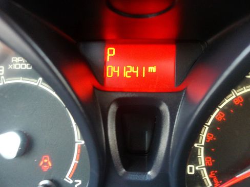 Used 2012 Ford Fiesta S FWD image 25