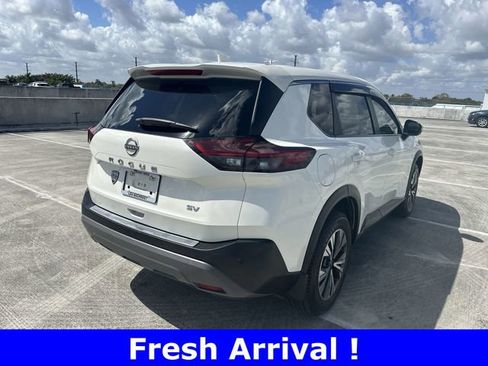 Used 2023 Nissan Rogue SV image 38