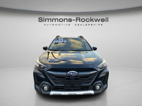 Used 2024 Subaru Outback Limited XT image 1