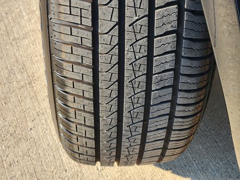 New 2025 Land Rover Discovery Sport Dynamic SE image 11