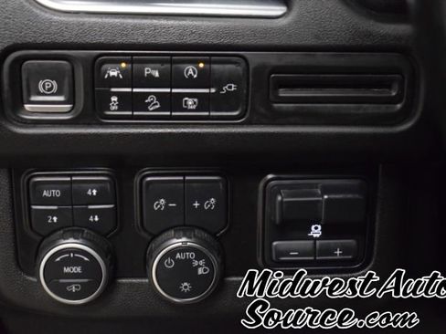 Used 2022 Chevrolet Tahoe Z71 w/ Z71 Off-Road Package image 15