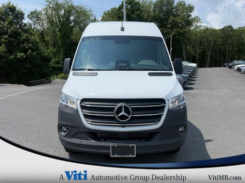 Used 2026 Mercedes-Benz Sprinter 2500 image 3