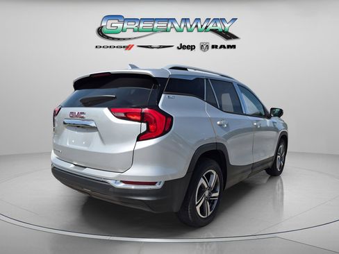 Used 2018 GMC Terrain SLT w/ Preferred Package FWD image 3