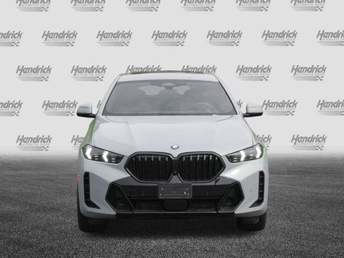 Certified 2026 BMW X6 xDrive40i w/ Climate Comfort Package AWD/4WD image 3