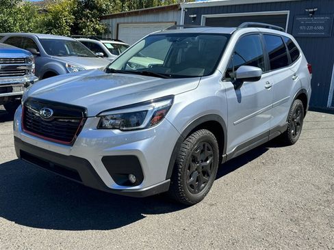 Used 2021 Subaru Forester Premium w/ Popular Package #1 AWD/4WD image 3