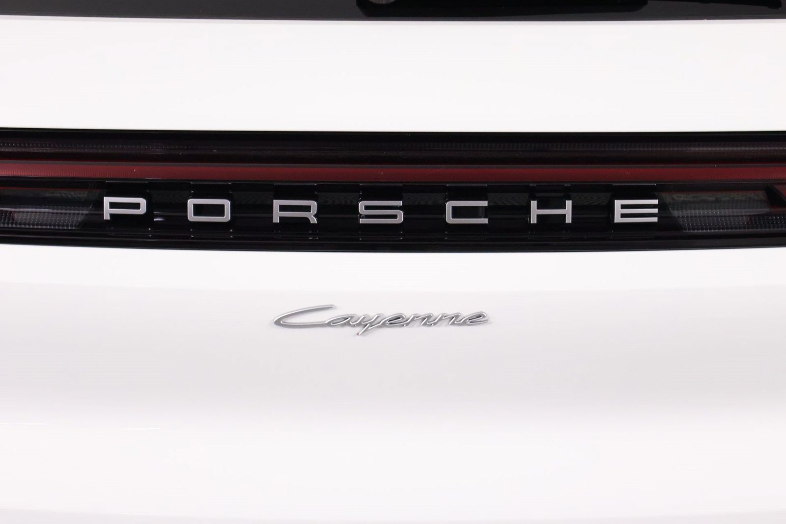 Certified 2026 Porsche Cayenne AWD/4WD image 22