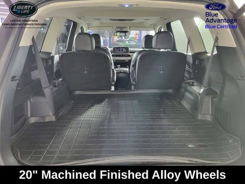 Used 2020 Kia Telluride EX w/ EX Premium Package image 16
