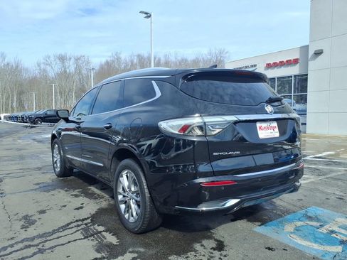 Used 2023 Buick Enclave Avenir w/ Avenir Technology Package FWD image 9
