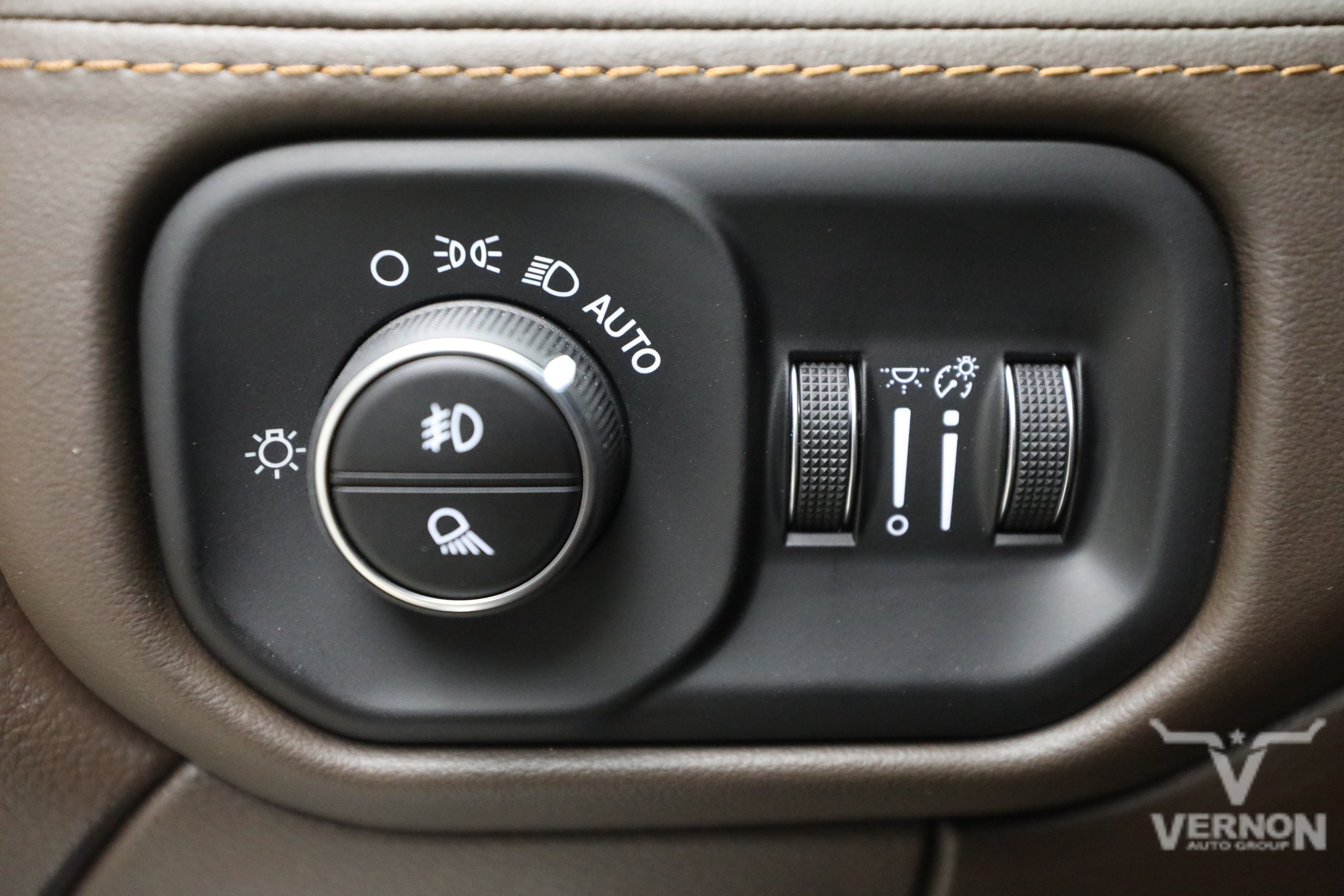 New 2027 RAM 2500 Limited AWD/4WD image 15
