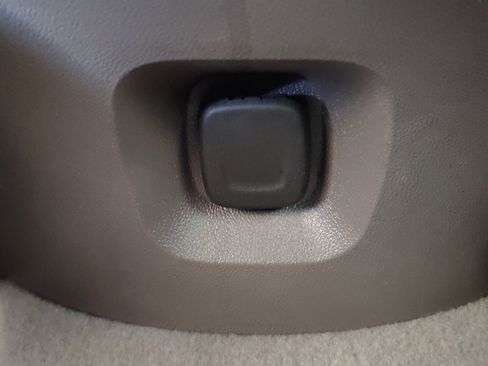 Used 2020 Chevrolet Malibu LS FWD image 29