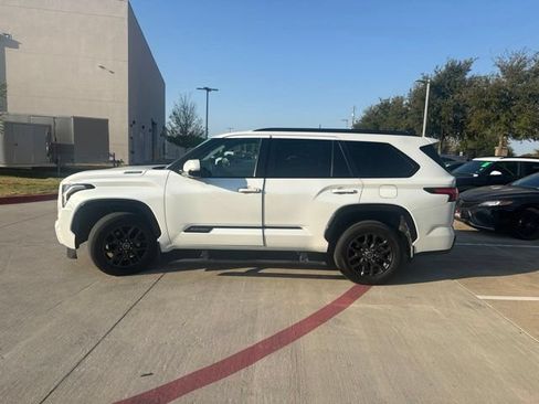 Used 2023 Toyota Sequoia Platinum AWD/4WD image 5