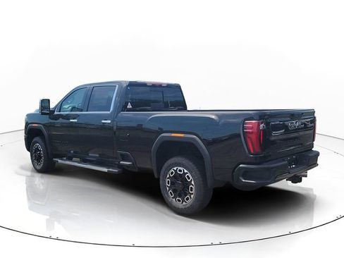 New 2026 GMC Sierra 3500 Denali w/ Denali Reserve Package AWD/4WD image 4