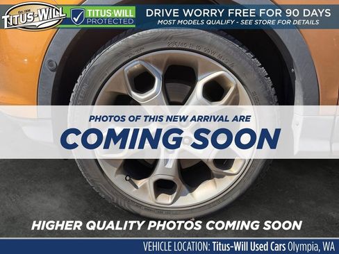 Used 2016 Ford Escape Titanium w/ Equipment Group 301A AWD/4WD image 4