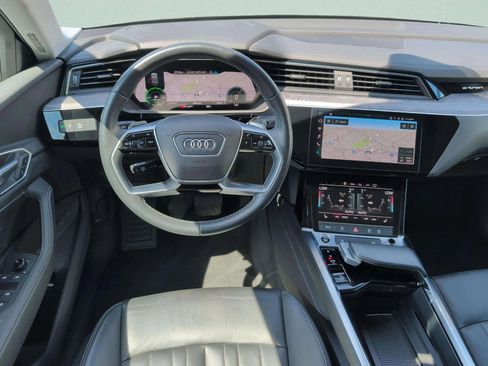 Used 2021 Audi e-tron Premium w/ Convenience Plus Package AWD/4WD image 13